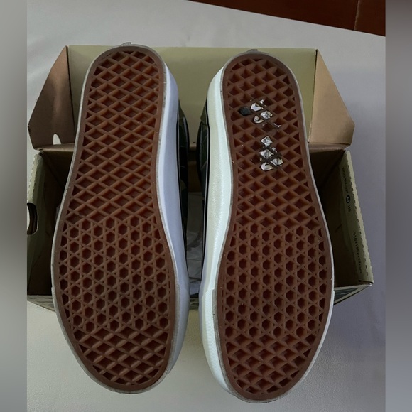 Pre- Owned Vans x Bape Sneakers Size 8M - Picture 4 of 7